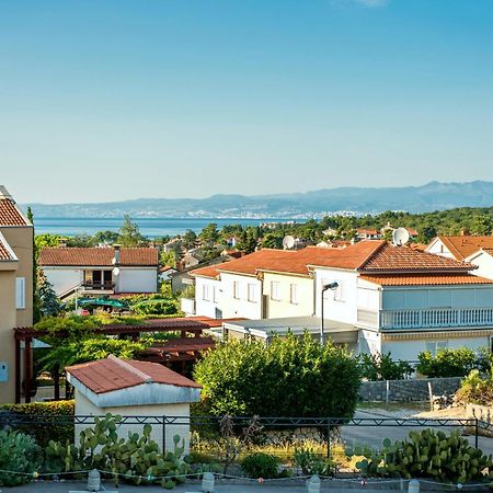 Apartments Kvarner 2 Malinska Bagian luar foto
