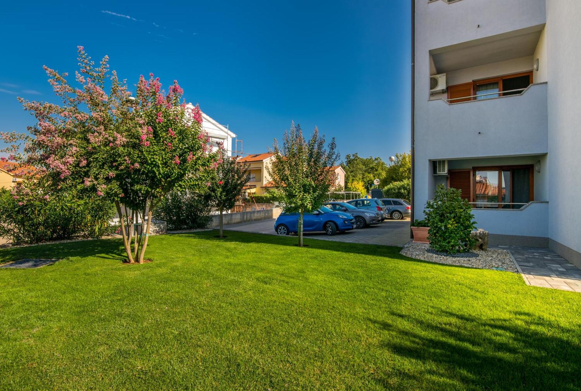 Apartments Kvarner 2 Malinska Bagian luar foto
