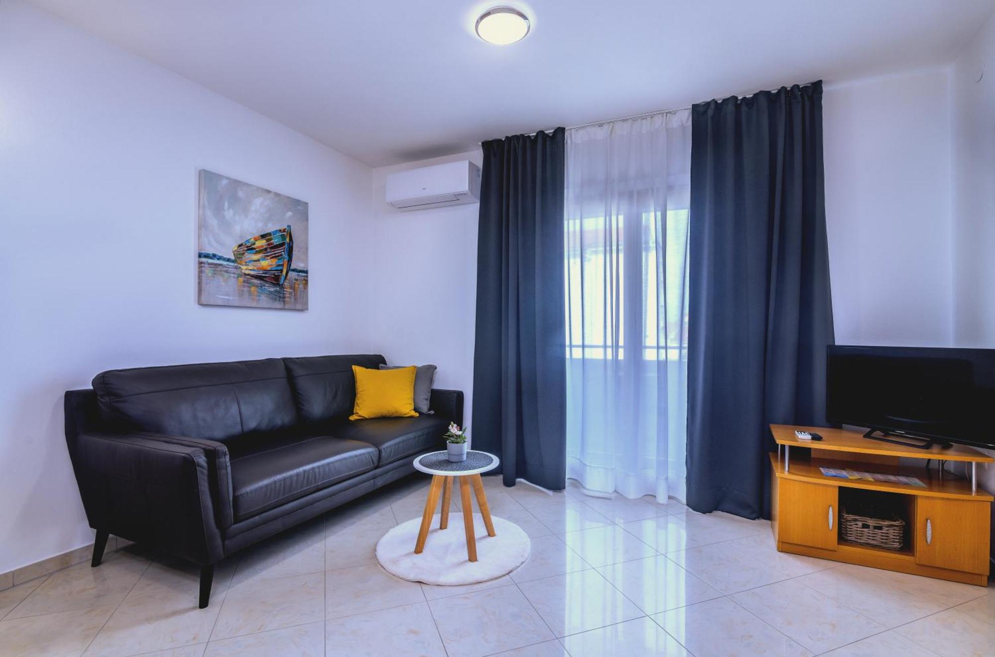 Apartments Kvarner 2 Malinska Bagian luar foto
