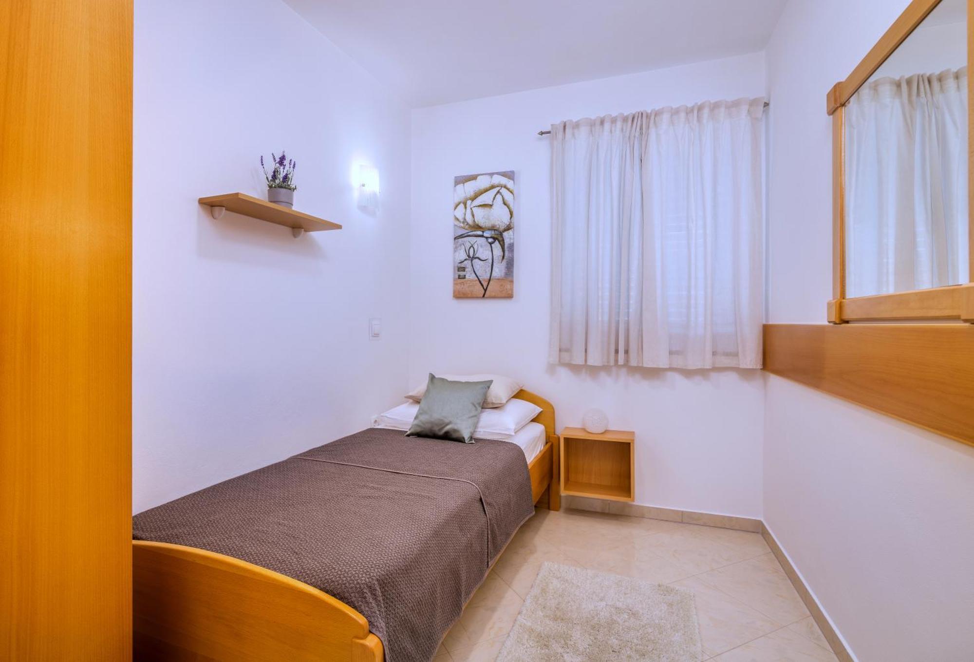 Apartments Kvarner 2 Malinska Bagian luar foto