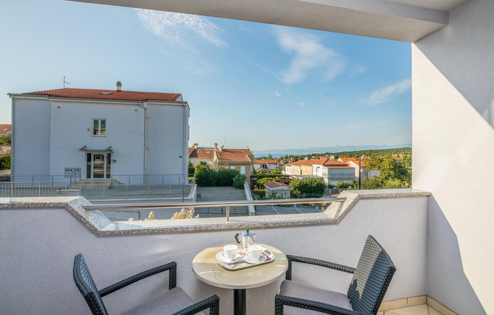 Apartments Kvarner 2 Malinska Bagian luar foto