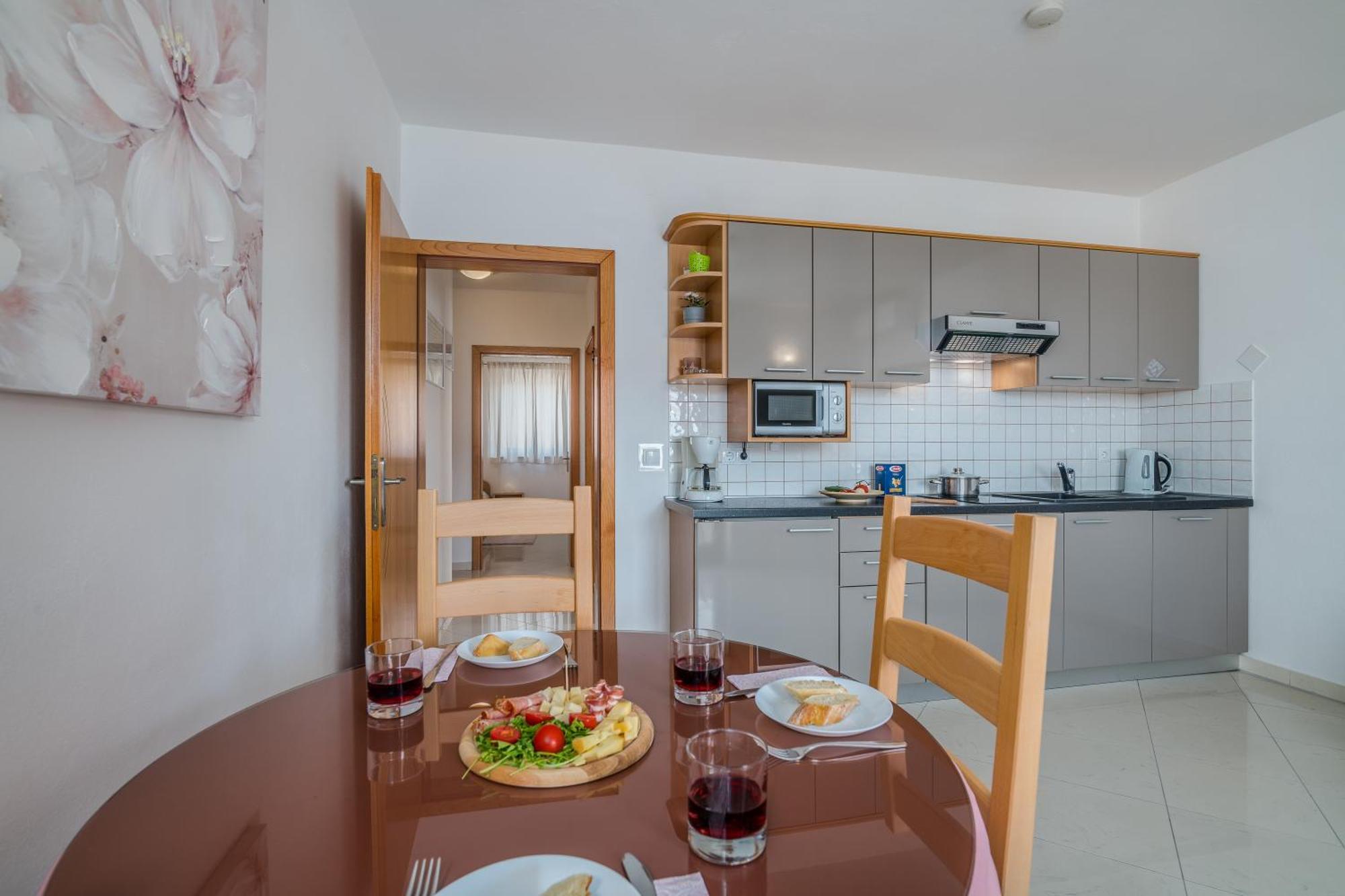 Apartments Kvarner 2 Malinska Bagian luar foto
